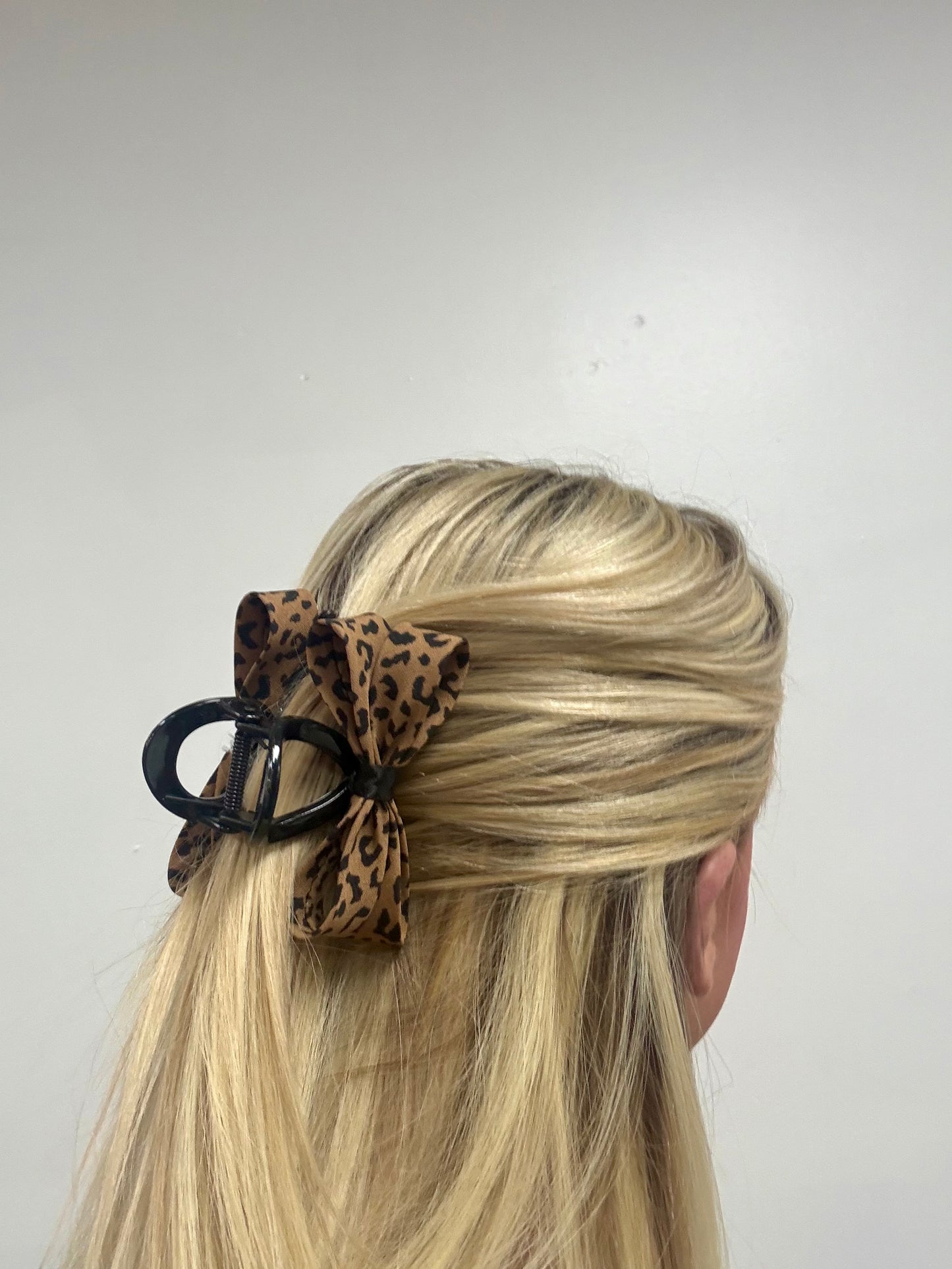 Leopard Bow Clip