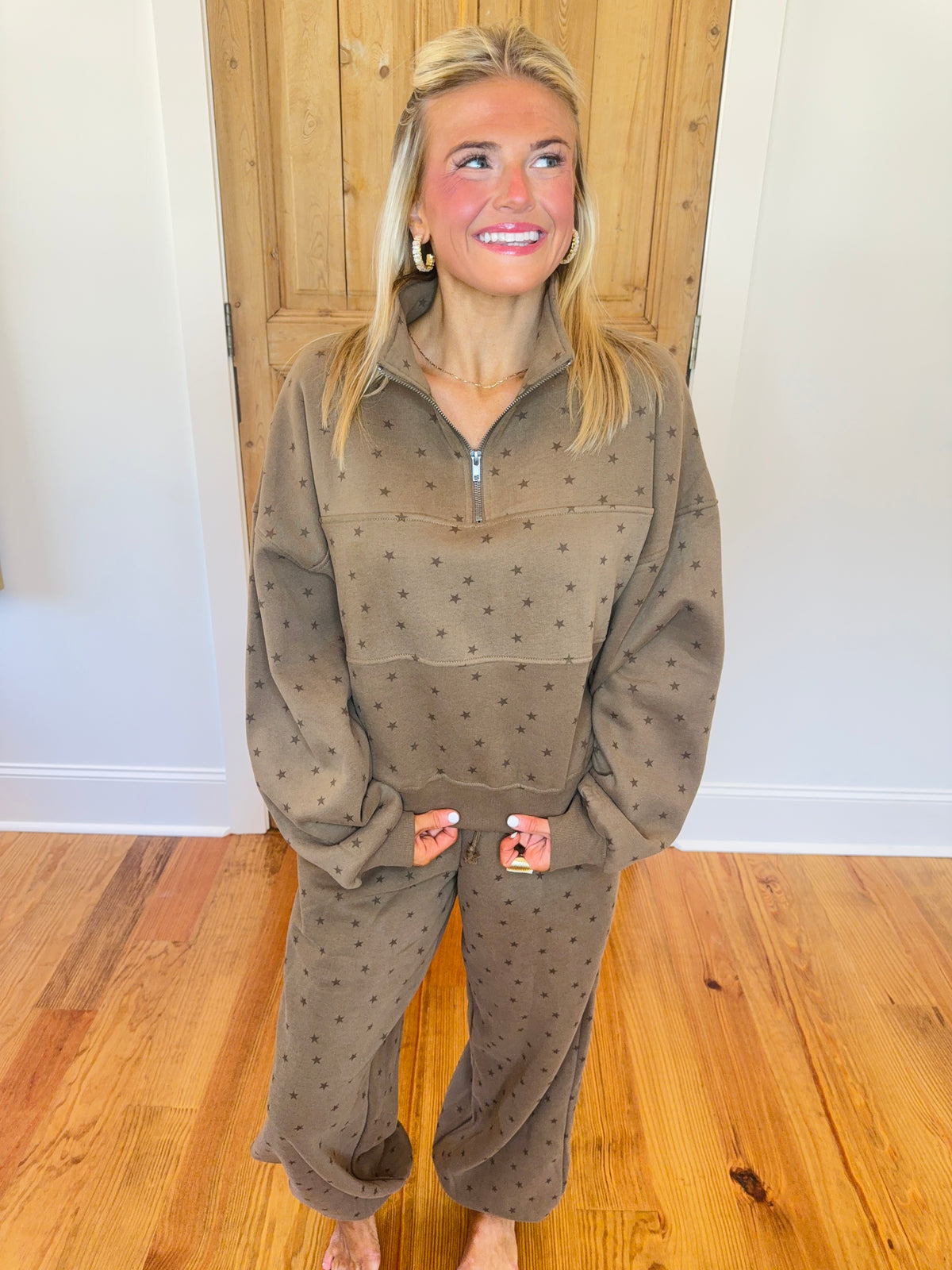 Mocha Star Print Half Zip Sweatshirt &  Elastic Waist Jogger Pants Set