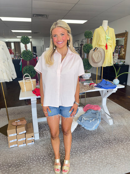 Solid Poplin Signature Collar VNeck Top