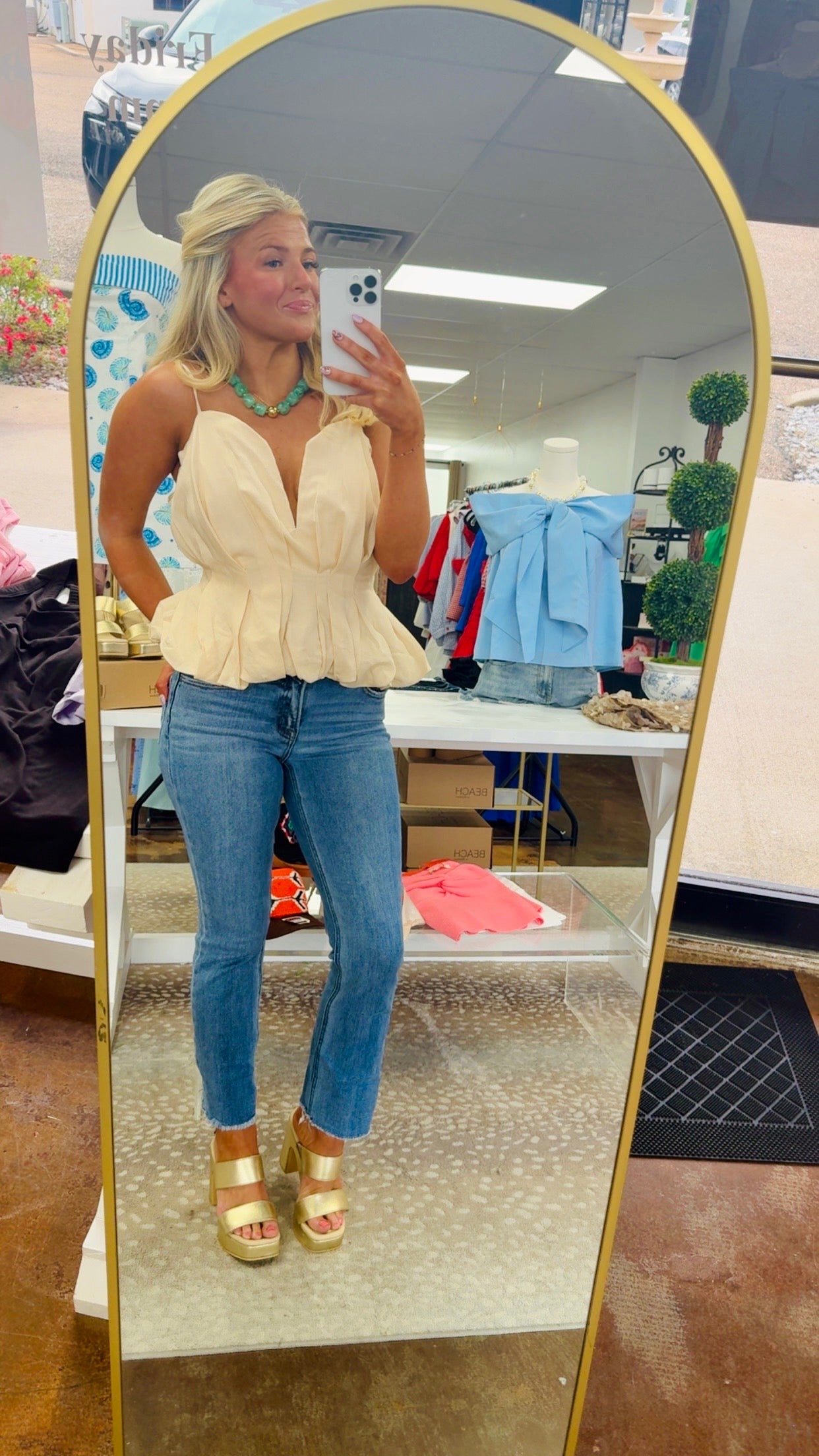 Tulip Shaped Neckline Bubble Top