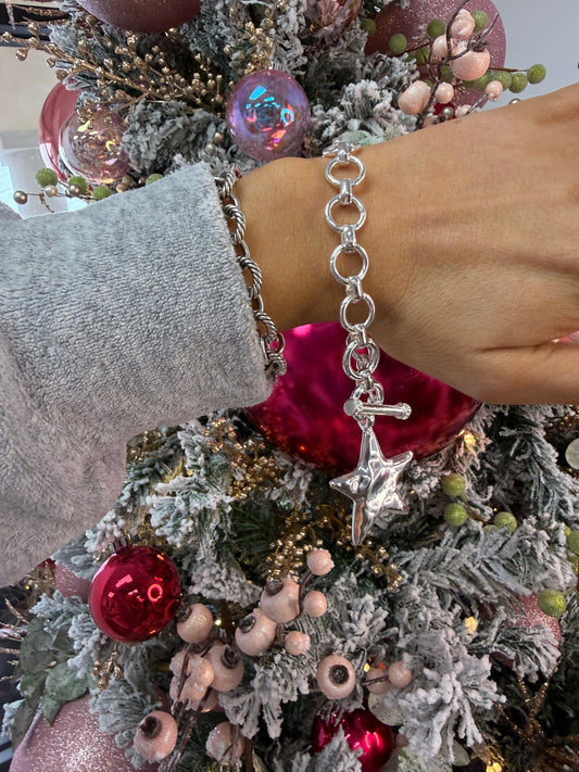 Bold Star Charm Toggle Bracelet