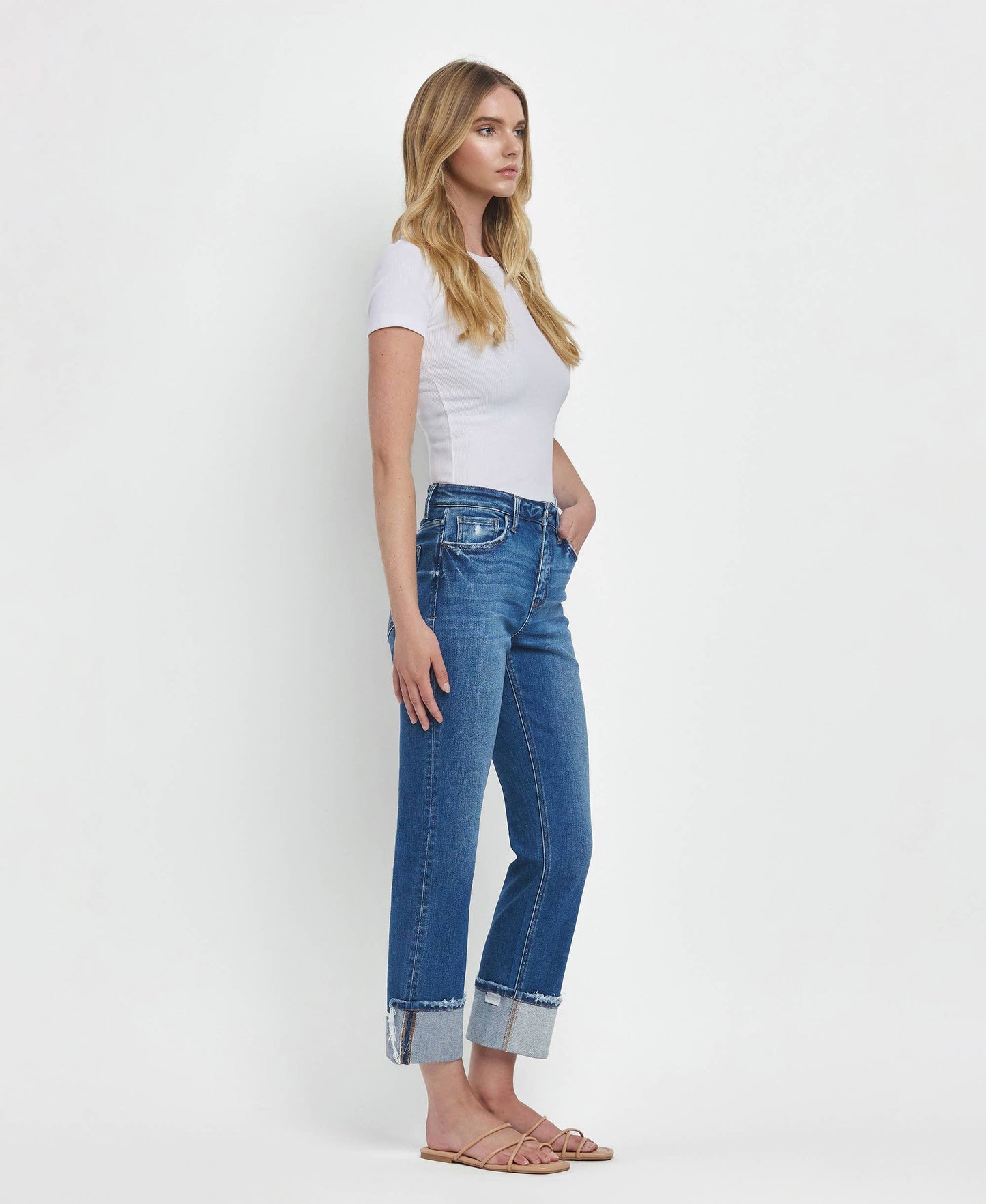 HIGH RISE CUFFED STRAIGHT JEANS
